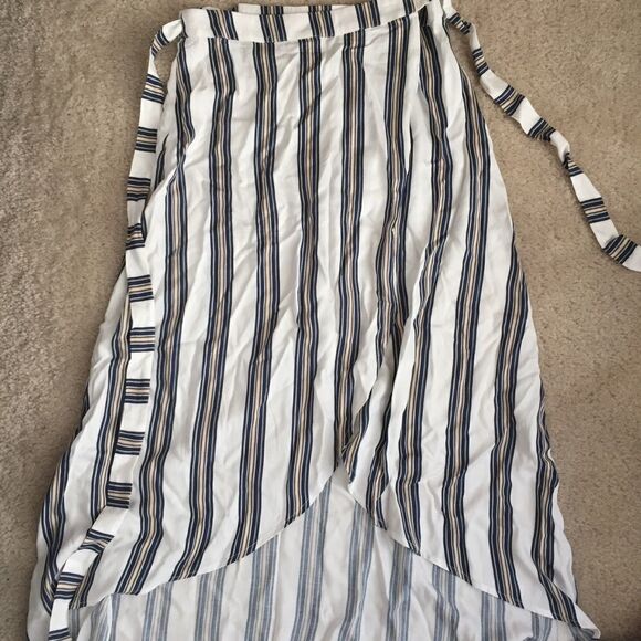 Forever 21 High-Low Striped Skirt - Picture 1 of 2